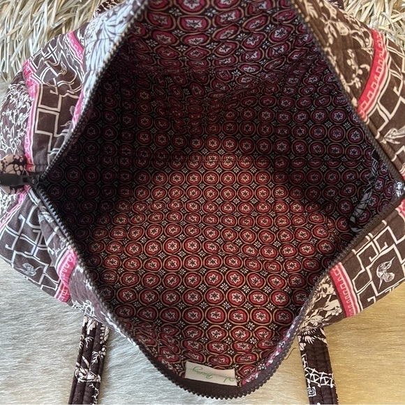 VERA BRADLEY Imperial Toile Medium Duffle Bag Carryon Travel Brown Pink Asian 09 - Picture 11 of 13